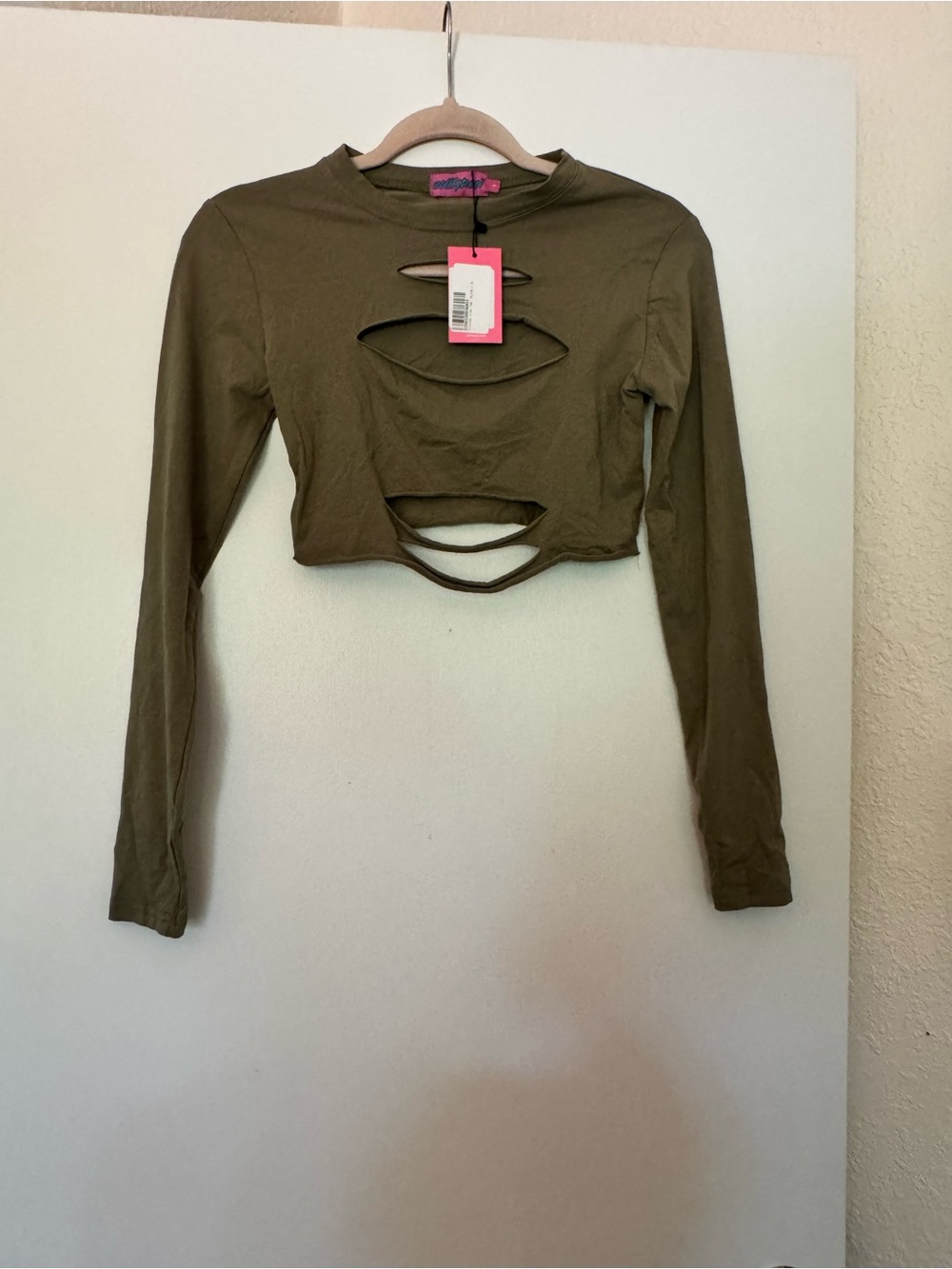 NWT Long Sleeve Crop Top with Front Cutouts - Olive XS